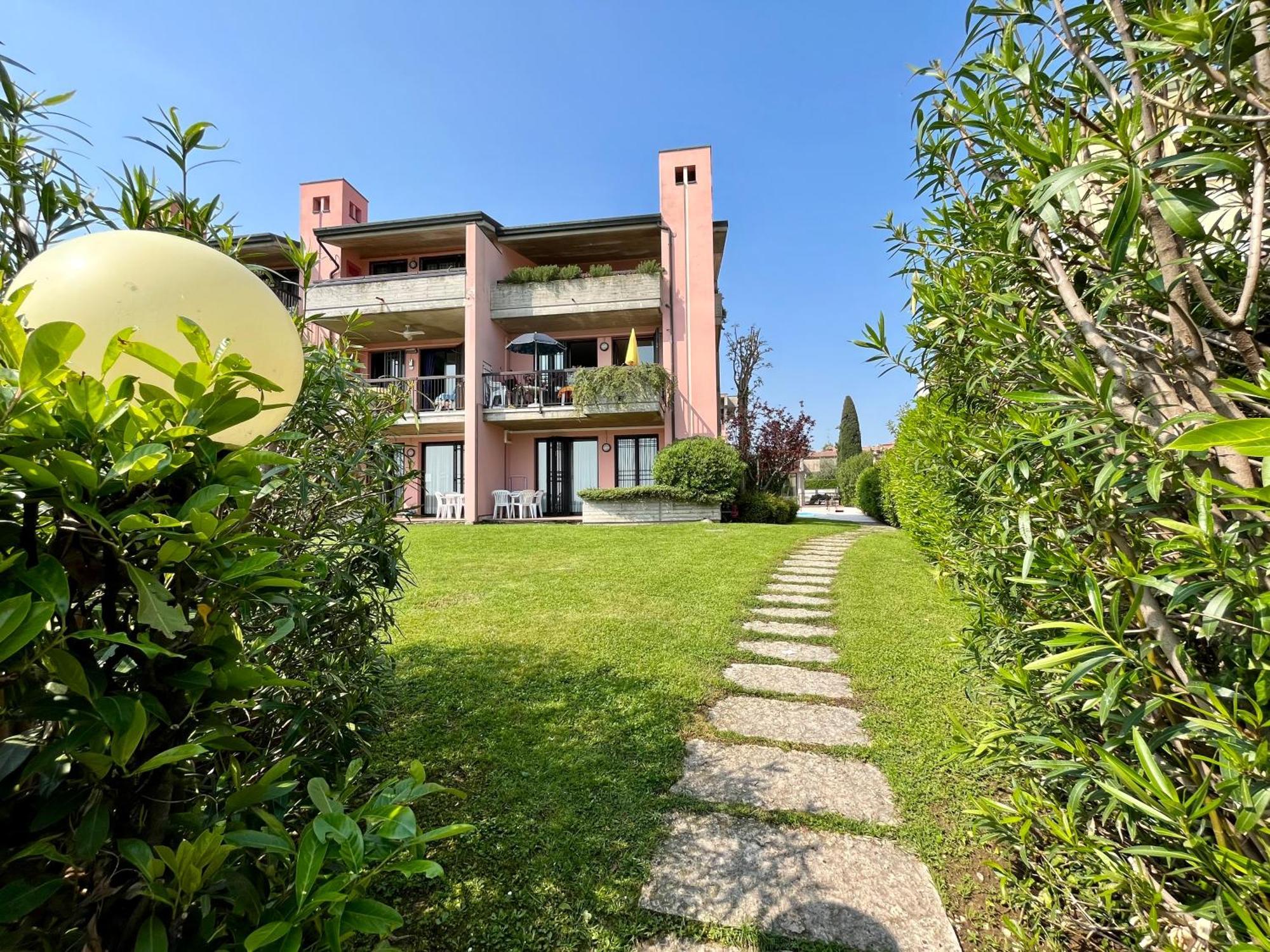 Residence Virgilio Sirmione Exterior foto